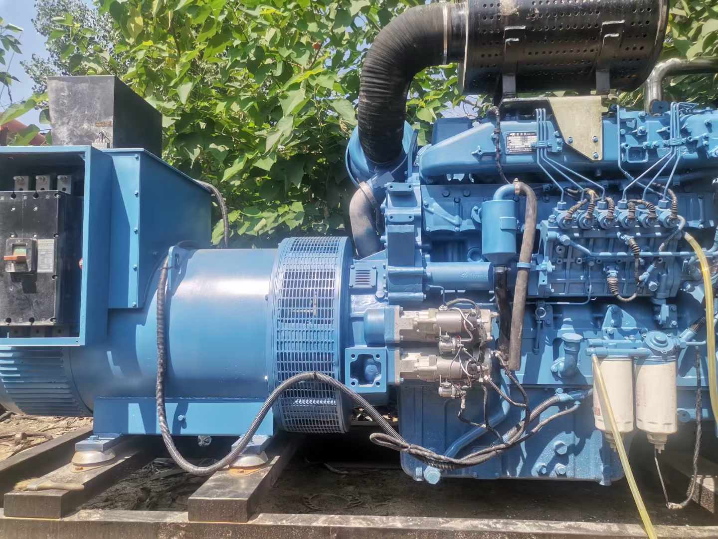 博尔塔拉详细说明降低 800kW 柴油发电机输出电流波动的方法